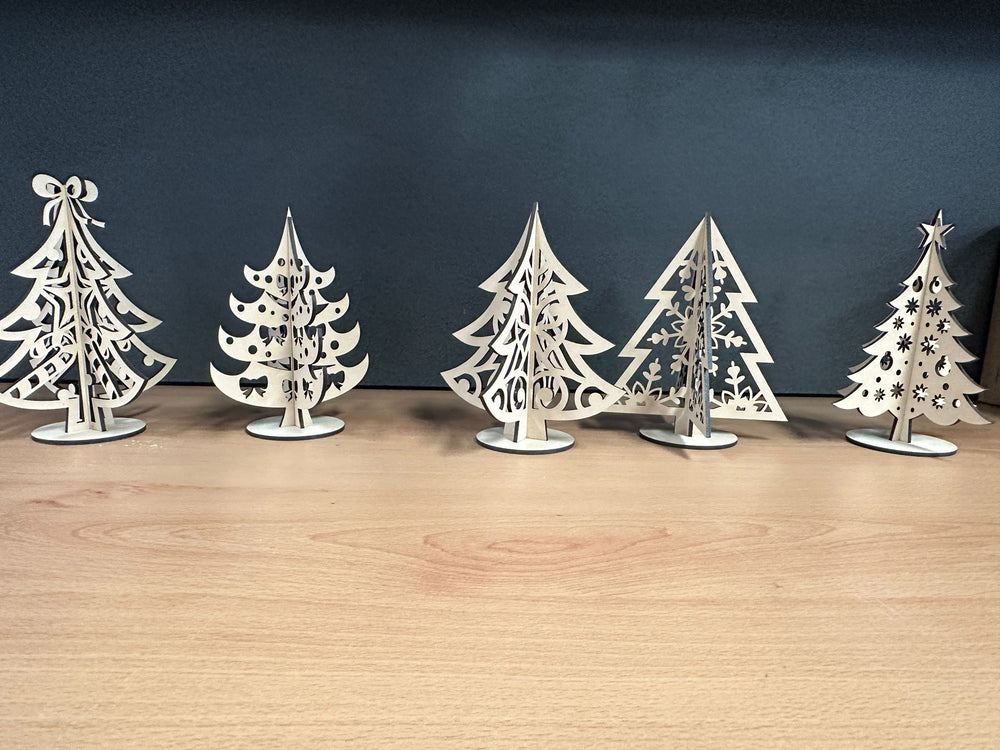 Hand Craft Tree Decoration - Small Wooden Christmas Tree